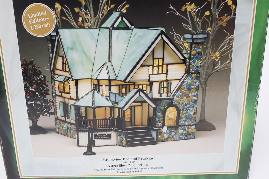 Forma Vitrum Stained Glass Village Buildings