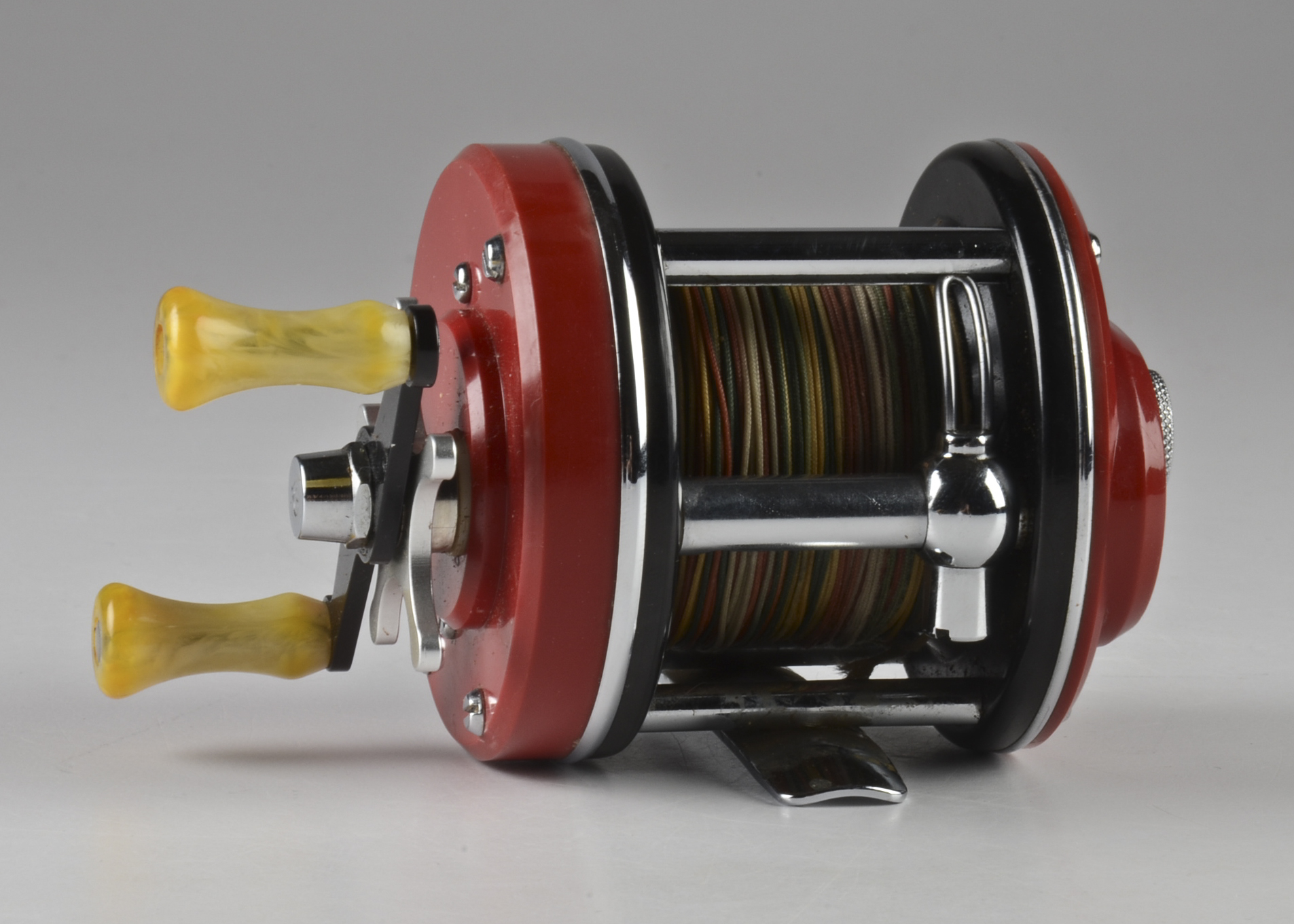 Vintage Garcia "Ambassadeur 4000" Fishing Reel