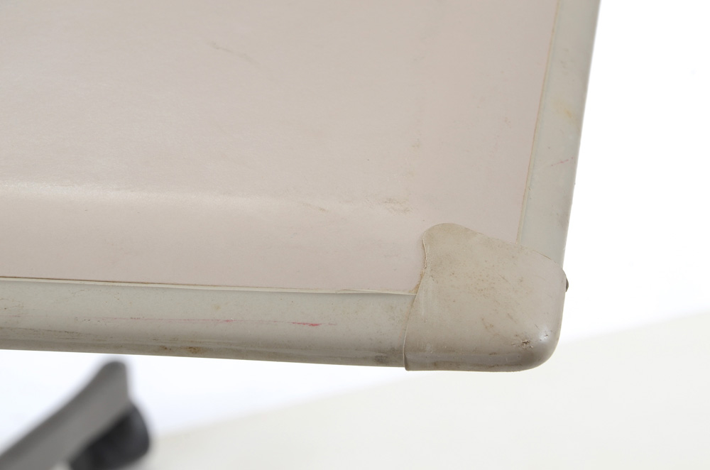 Herman Miller Geoff Hollington Relay Table