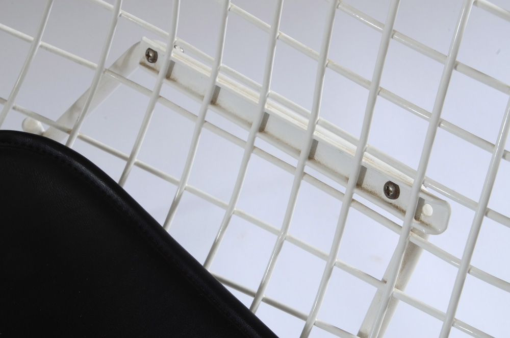 Bertoia Diamond Chair