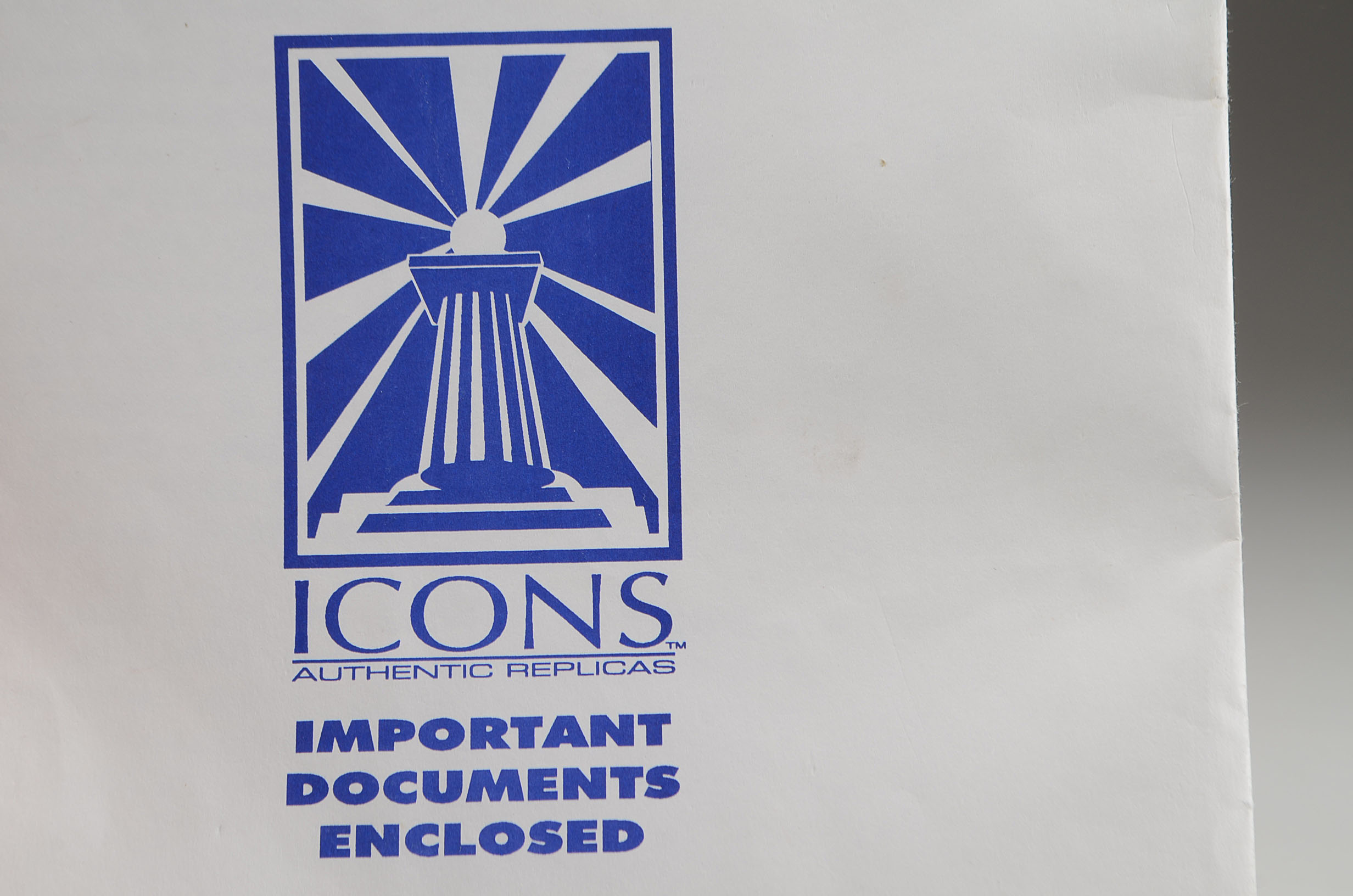 Authentic Replica "Skywalker Lightsaber" in Display Case