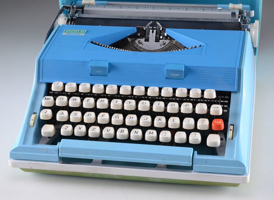Sears Malibu Typewriter