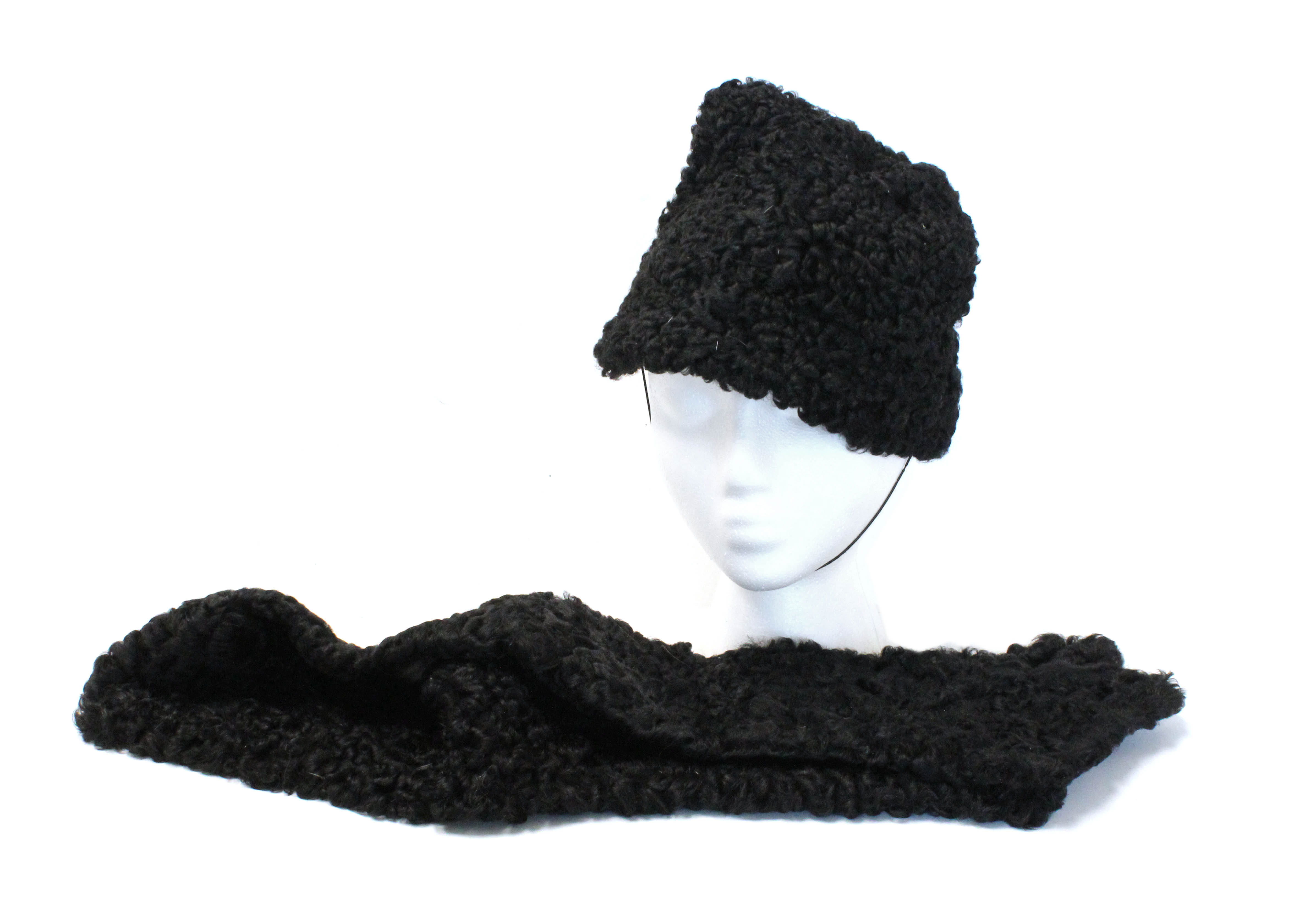 1940s Lamb Hat and Collar