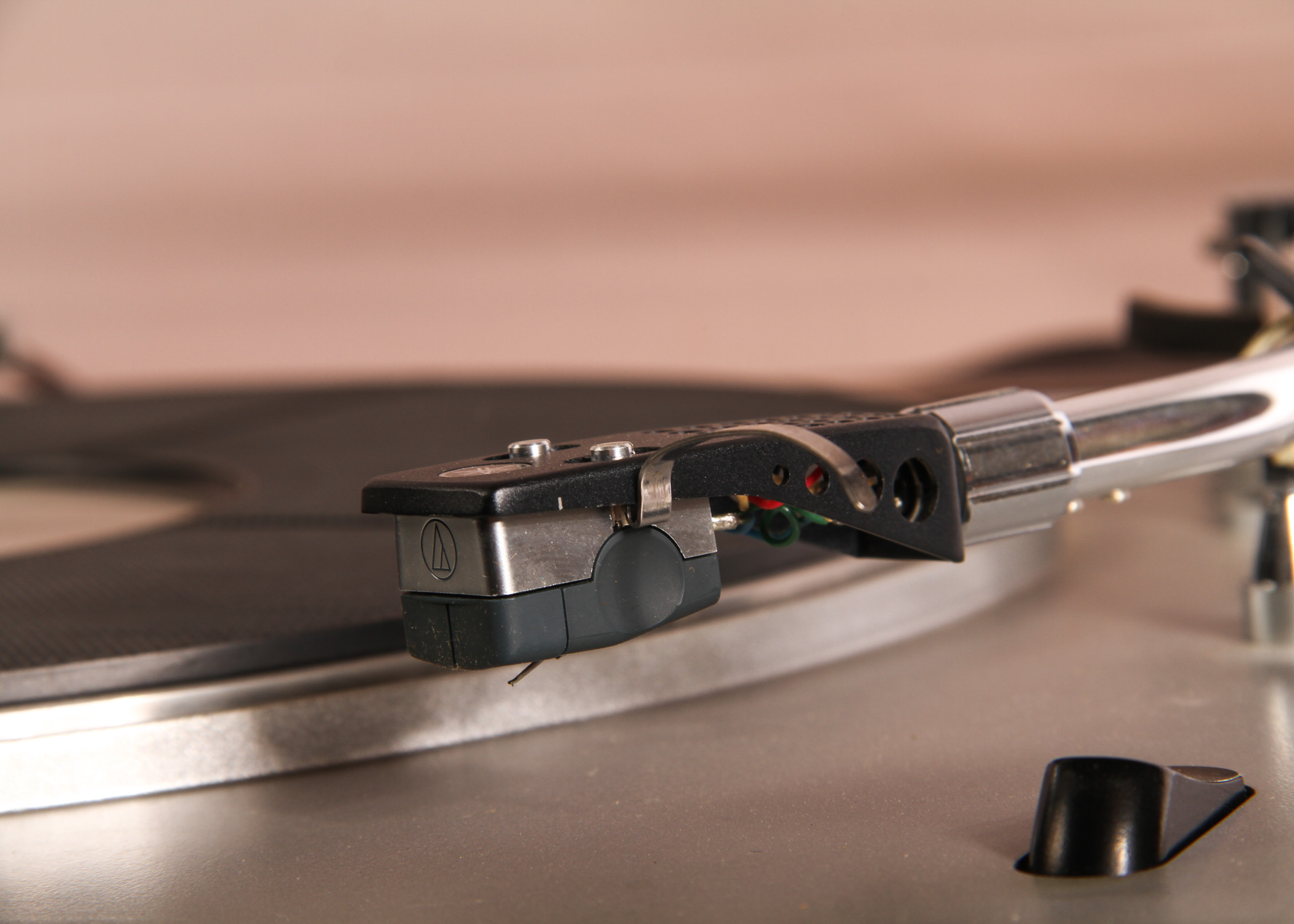 Vintage Yamaha YP-701 Stereo Turntable