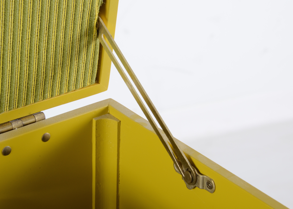 1971 "Magnavox Mini" Portable Record Player with Records