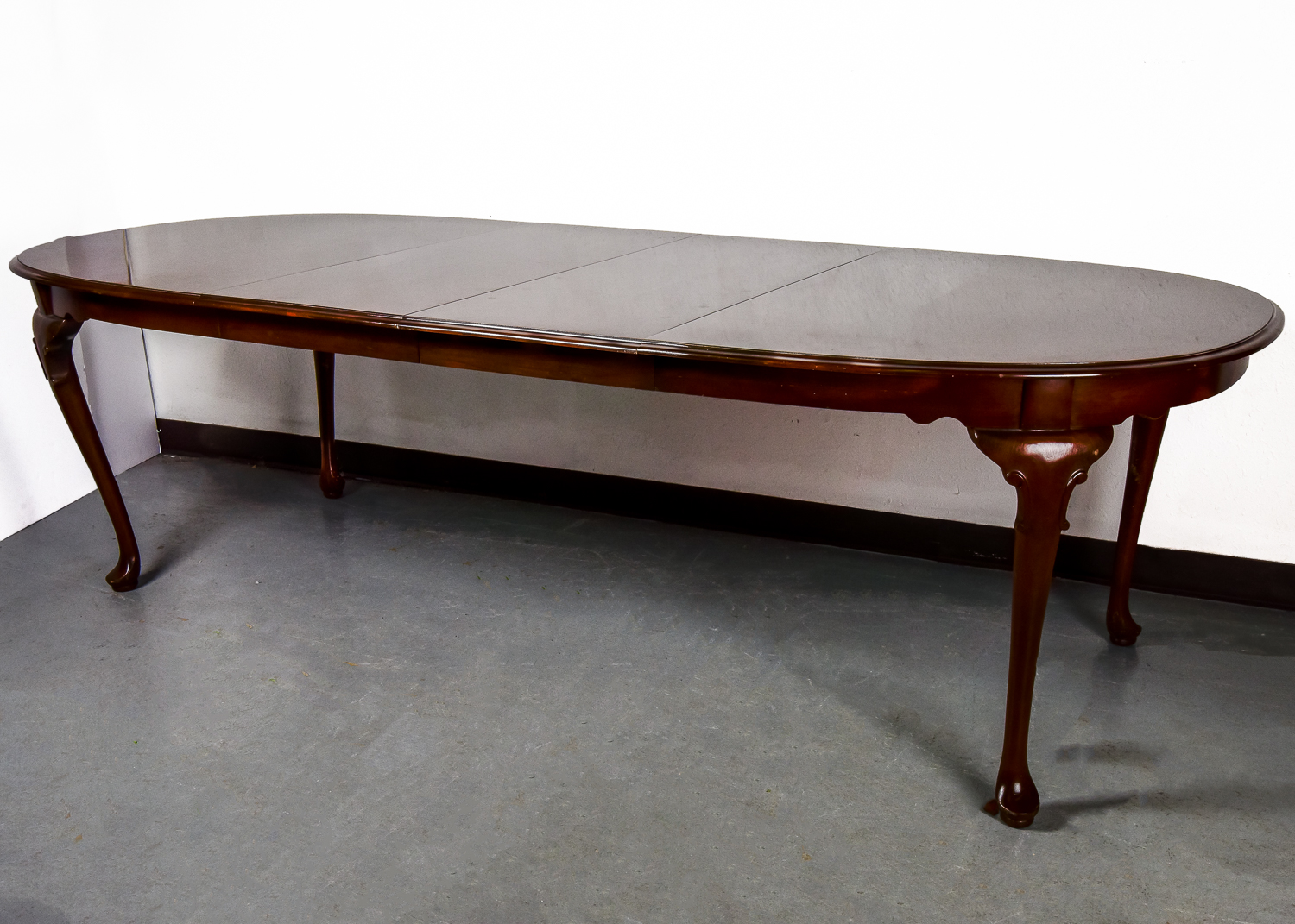 Ethan Allen Oval Dining Room Table