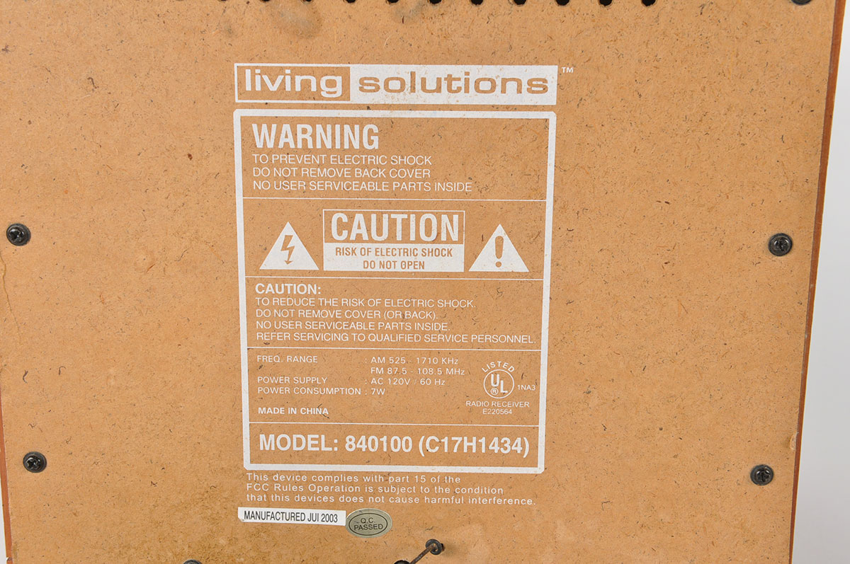 Classic Collectors Edition Reproduction Vintage Radio with Wood Case