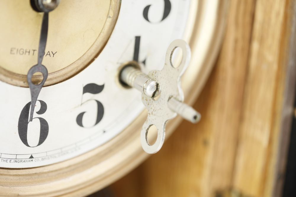 Ingraham Eight Day Oak Mantel Clock