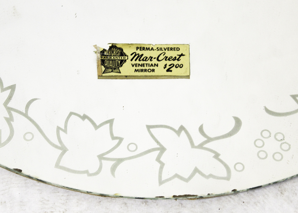 Pair of Leaf Themed Vintage Décor