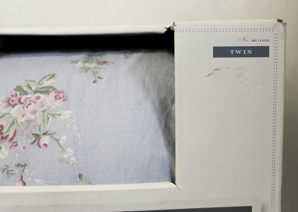 Rachel Ashwell "Simply Shabby Chic" Twin Comforter Set