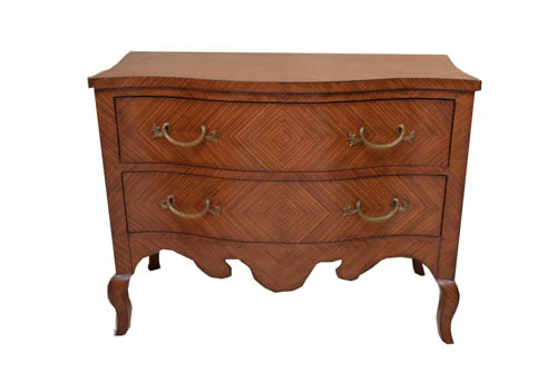 Thomasville “Ernest Hemingway” Queen Anne Style Bedside Table