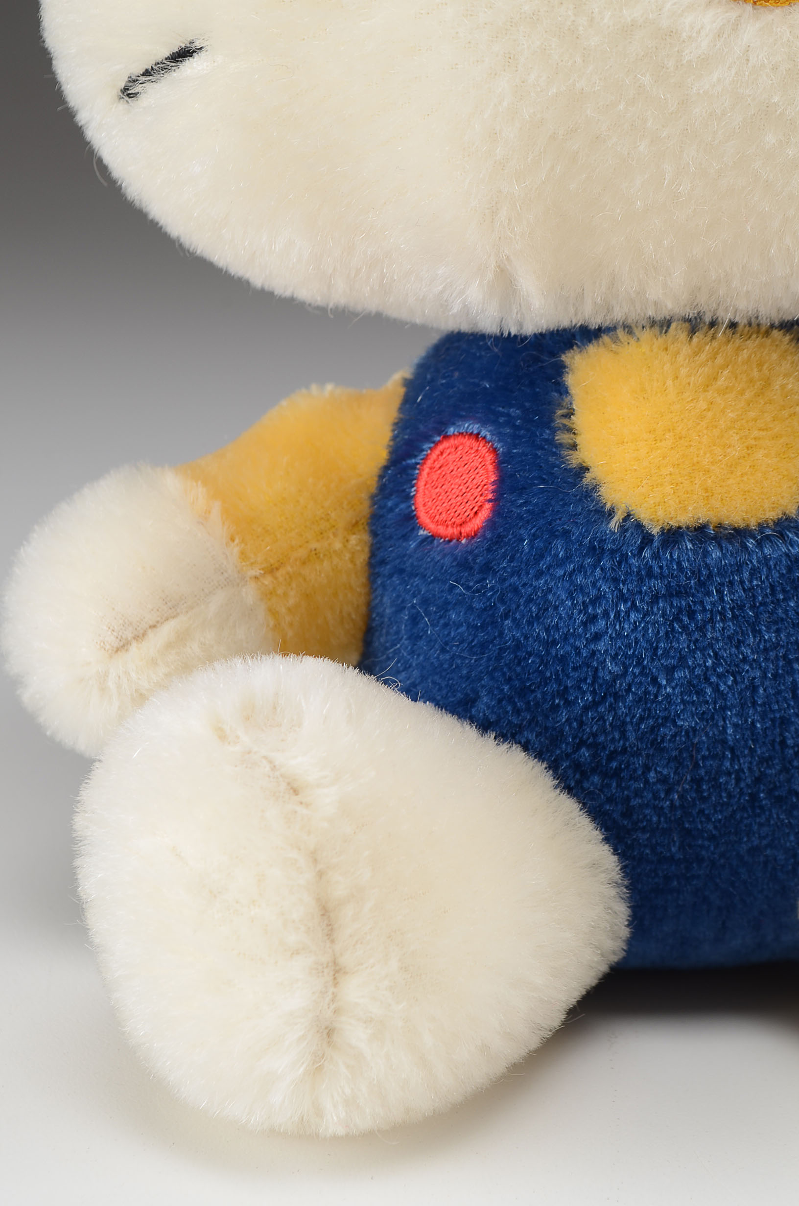 Steiff 40th Anniversary L/E Hello Kitty and Steiff Bear