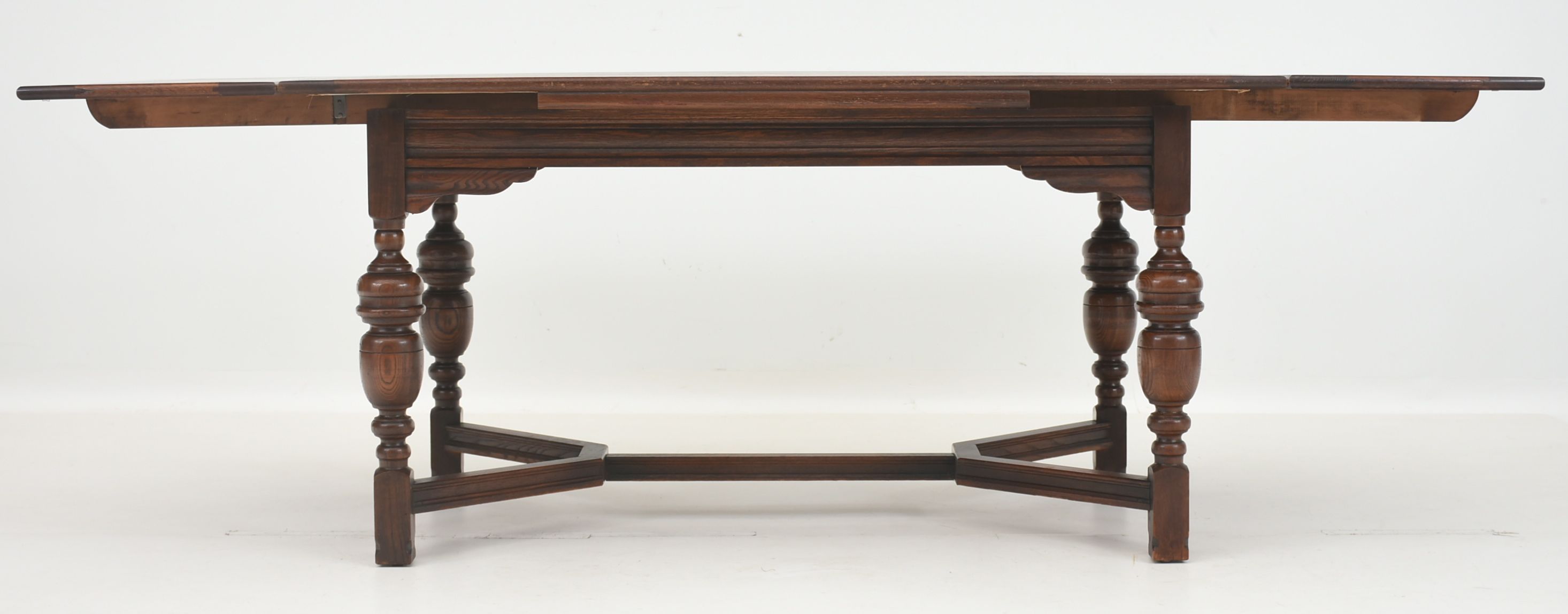 Extendable Tudor-style Oak Wood Dining Table and Chairs