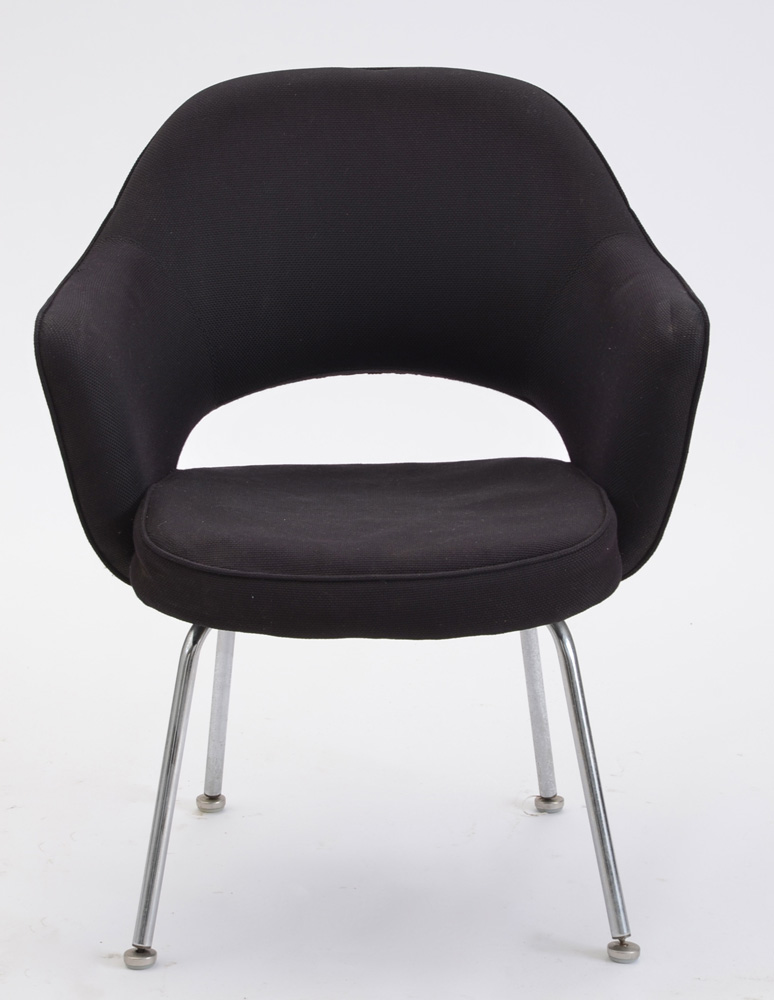 Pair of Vintage Eero Saarinen Executive Chairs, by Knoll