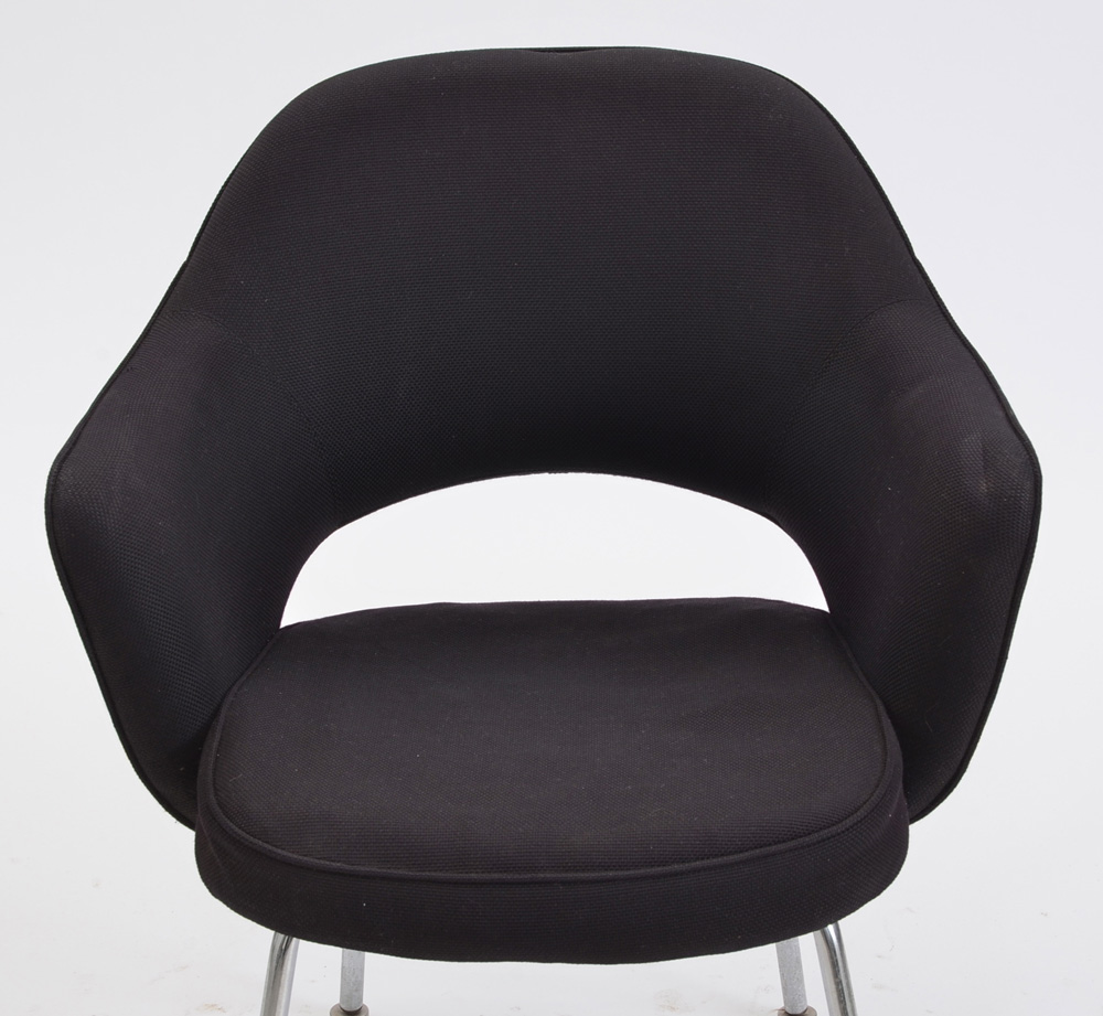 Pair of Vintage Eero Saarinen Executive Chairs, by Knoll