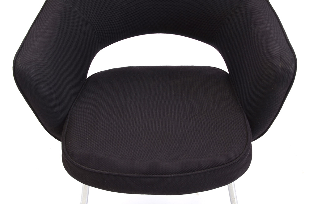 Pair of Vintage Eero Saarinen Executive Chairs, by Knoll