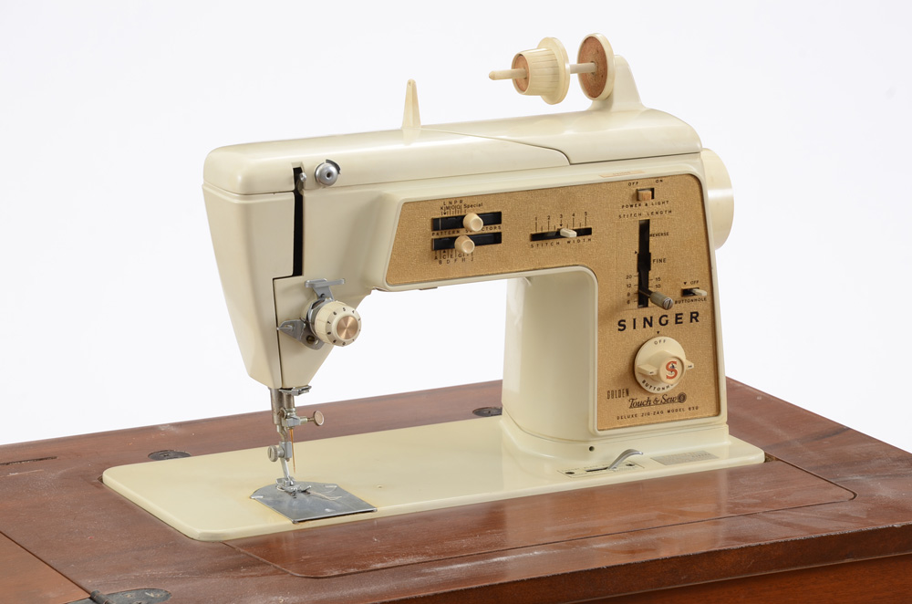 Vintage Singer Sewing Machine Table