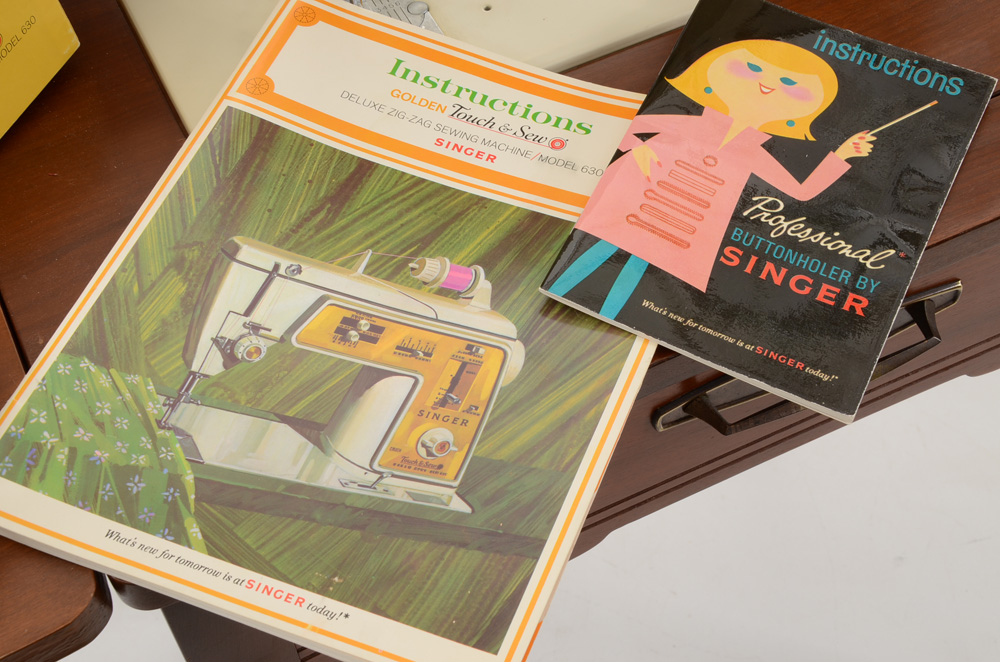 Vintage Singer Sewing Machine Table