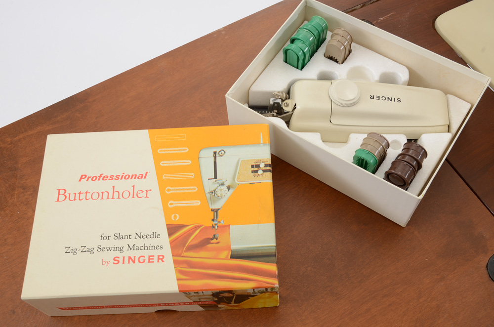 Vintage Singer Sewing Machine Table