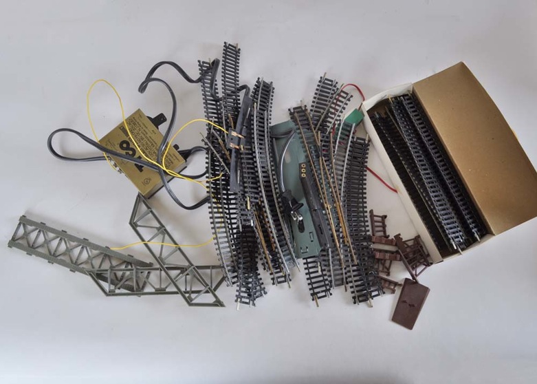 Vintage Tyco HO Train Set