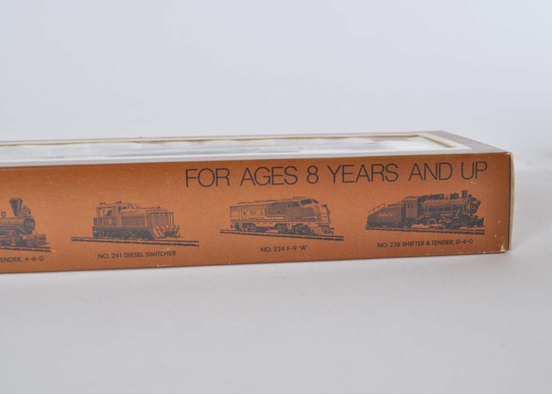 Vintage Tyco HO Train Set