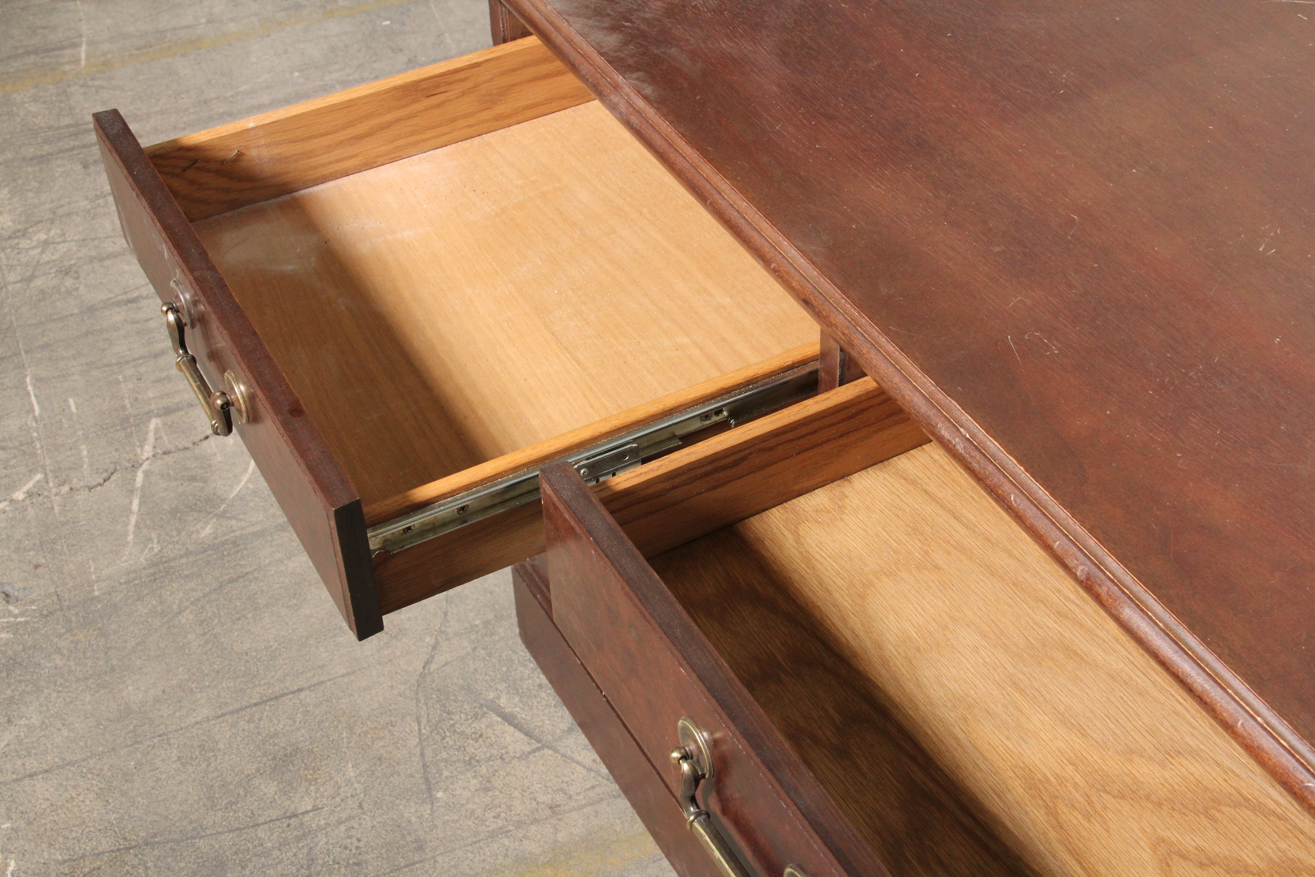 Coordinating Executive Desks