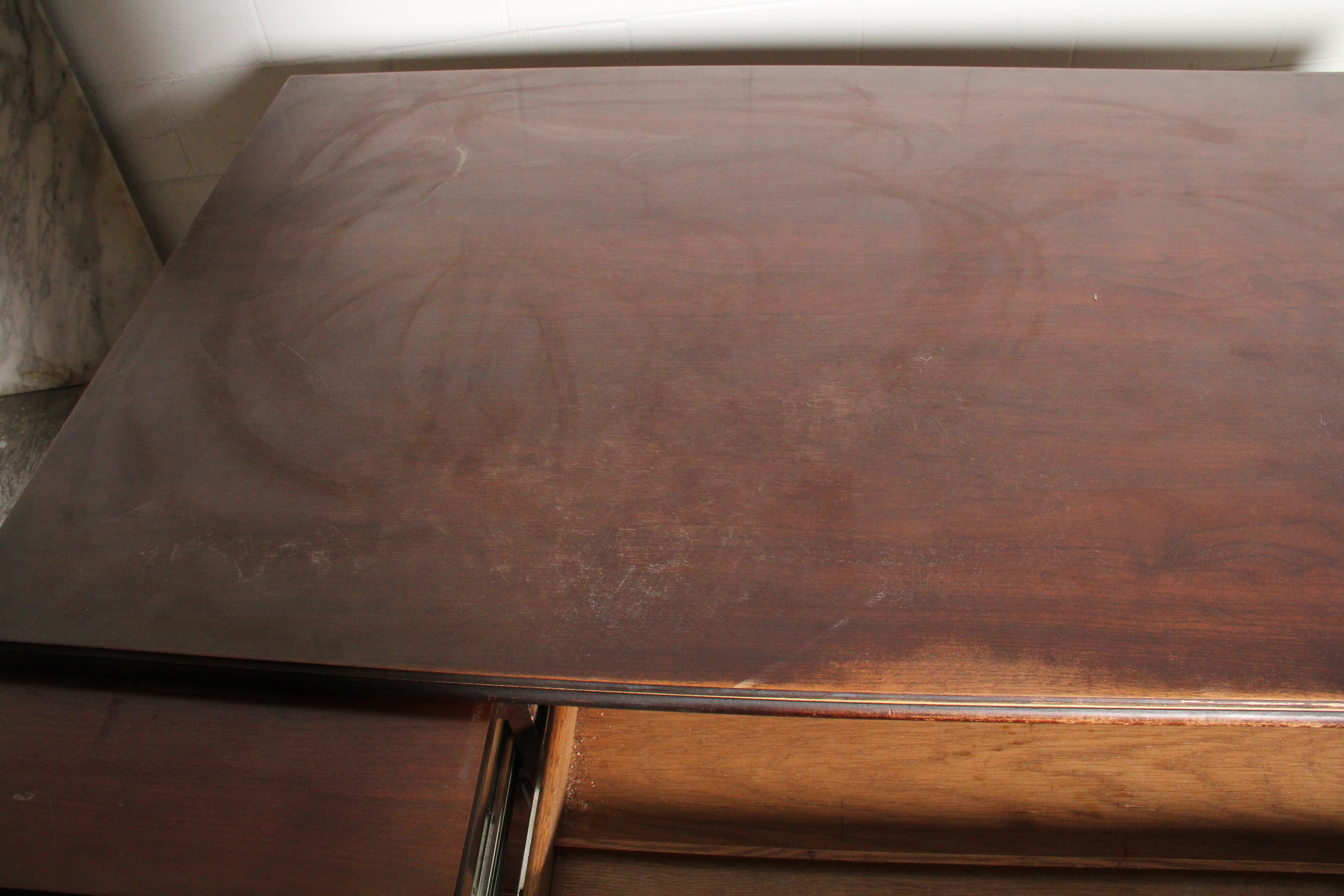 Coordinating Executive Desks