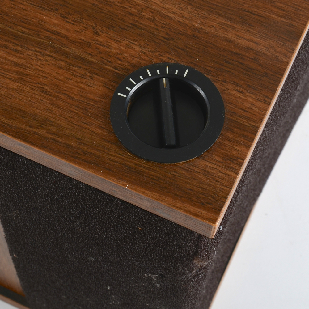 Pair of Bose Bookcase Speakers