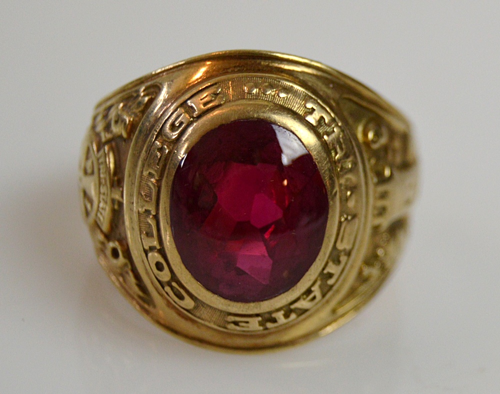 10k Yellow Gold Class Ring