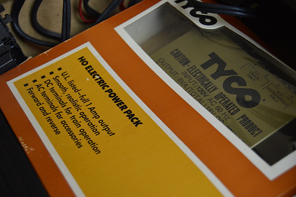 Tyco HO Electric Train Set