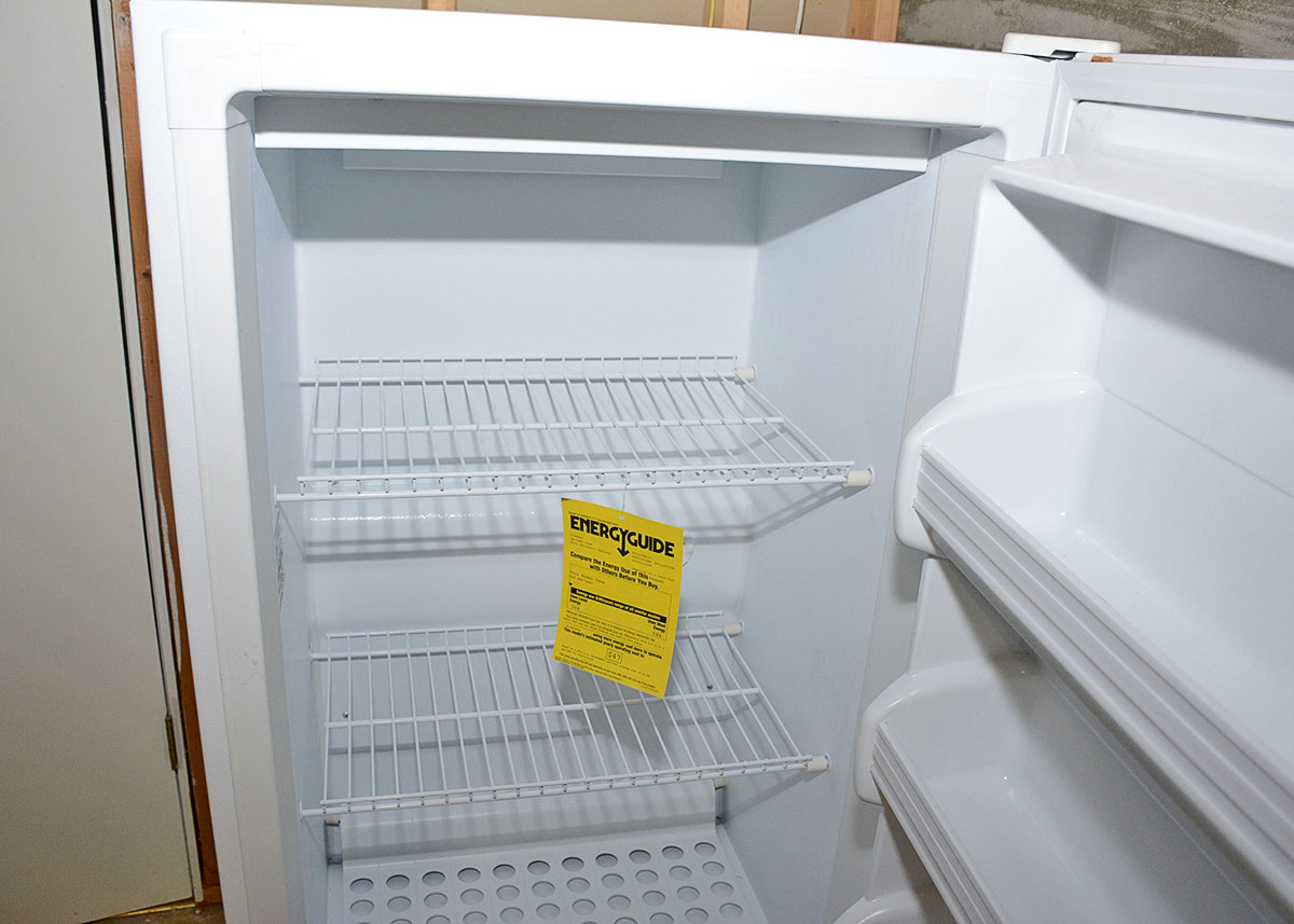 Frigidaire 11.3 Cubic Feet Standing Freezer