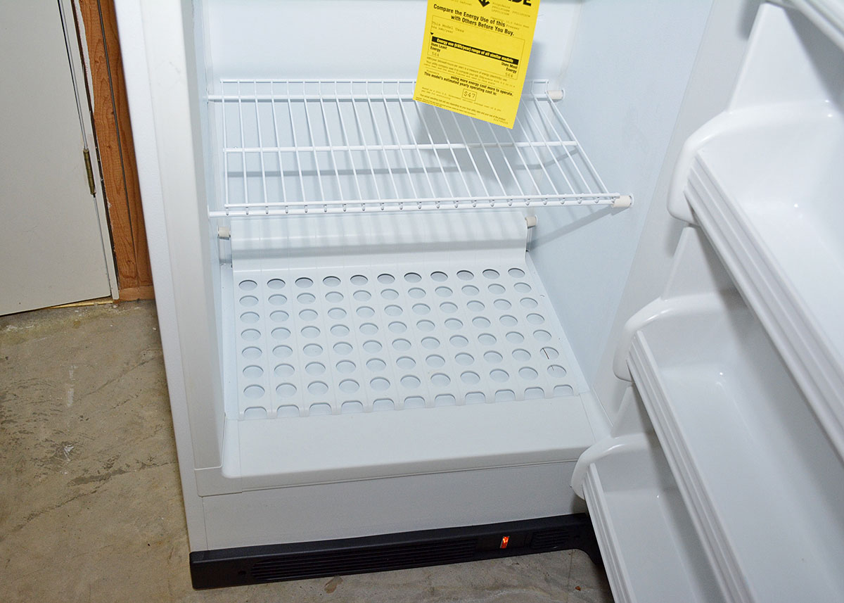 Frigidaire 11.3 Cubic Feet Standing Freezer
