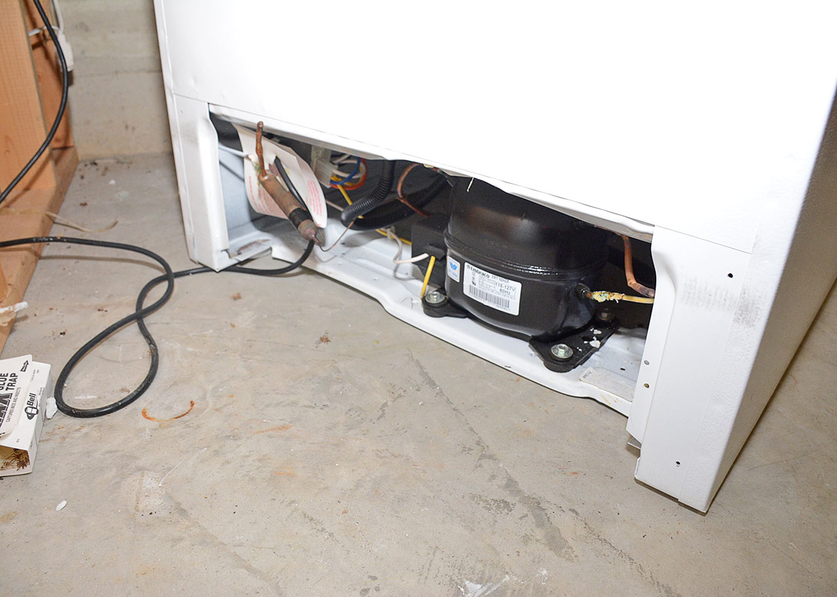 Frigidaire 11.3 Cubic Feet Standing Freezer