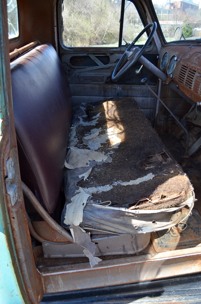 Chevrolet 1952 3/4 Ton 3600 Pickup for Restoration