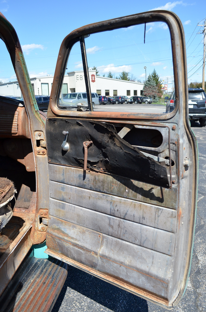 Chevrolet 1952 3/4 Ton 3600 Pickup for Restoration