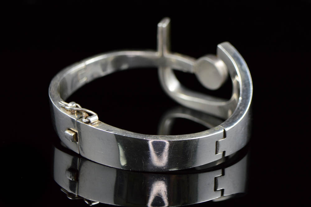 Sterling Silver with Cat Eye Quartz Modernist Bracelet