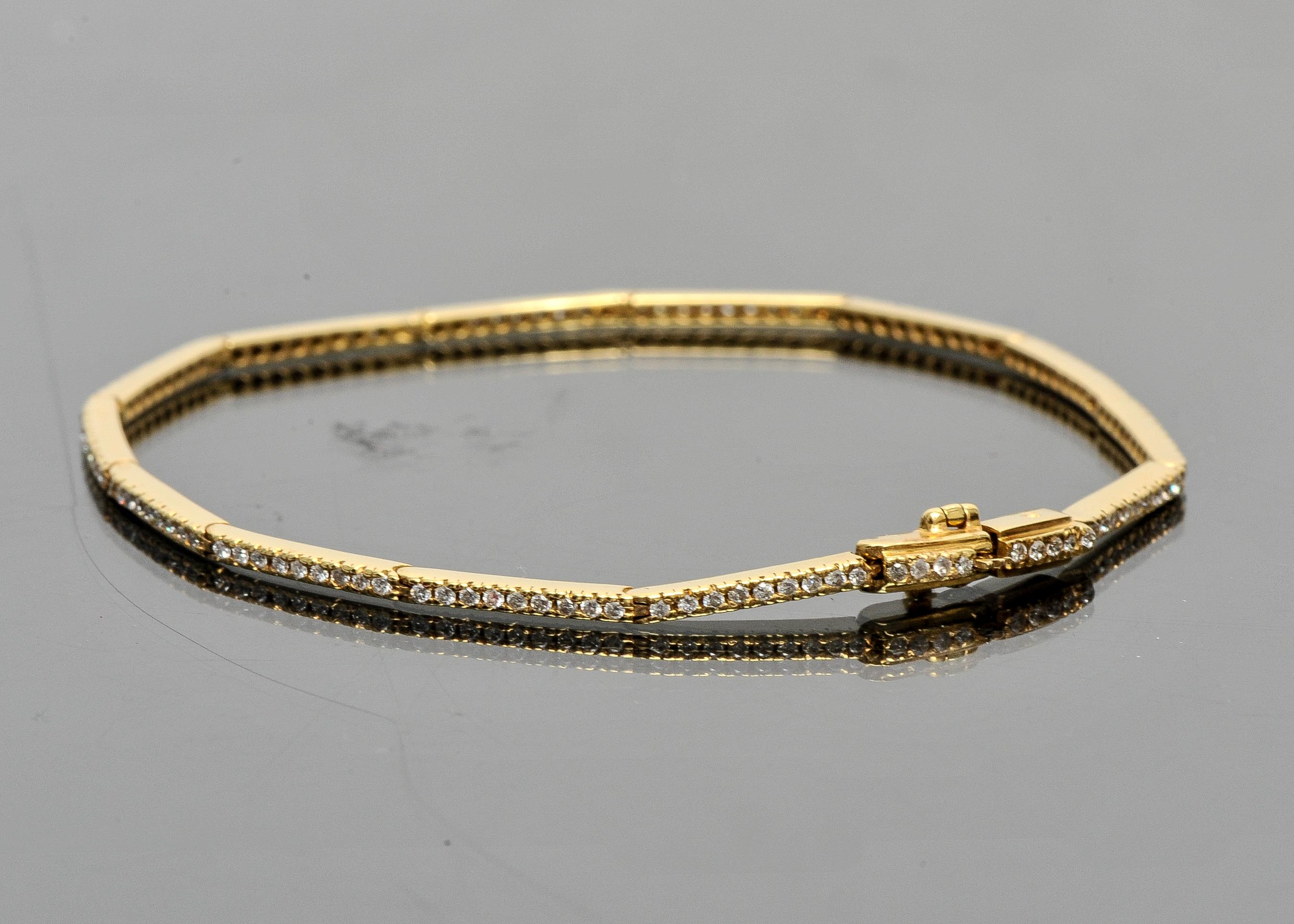 18k Yellow Gold Diamond Bracelet
