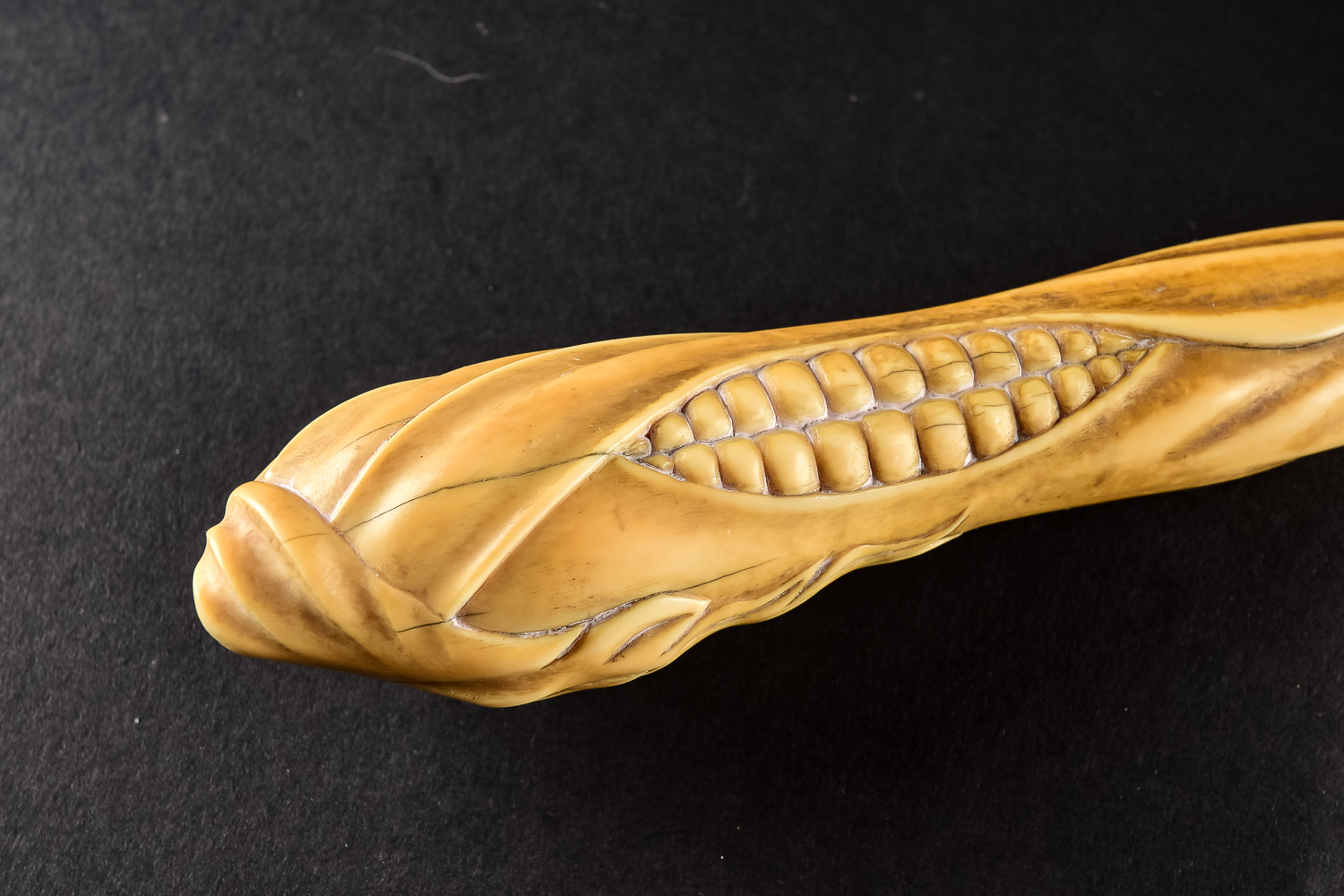 Corn and Wheat Motif Crumber Pan