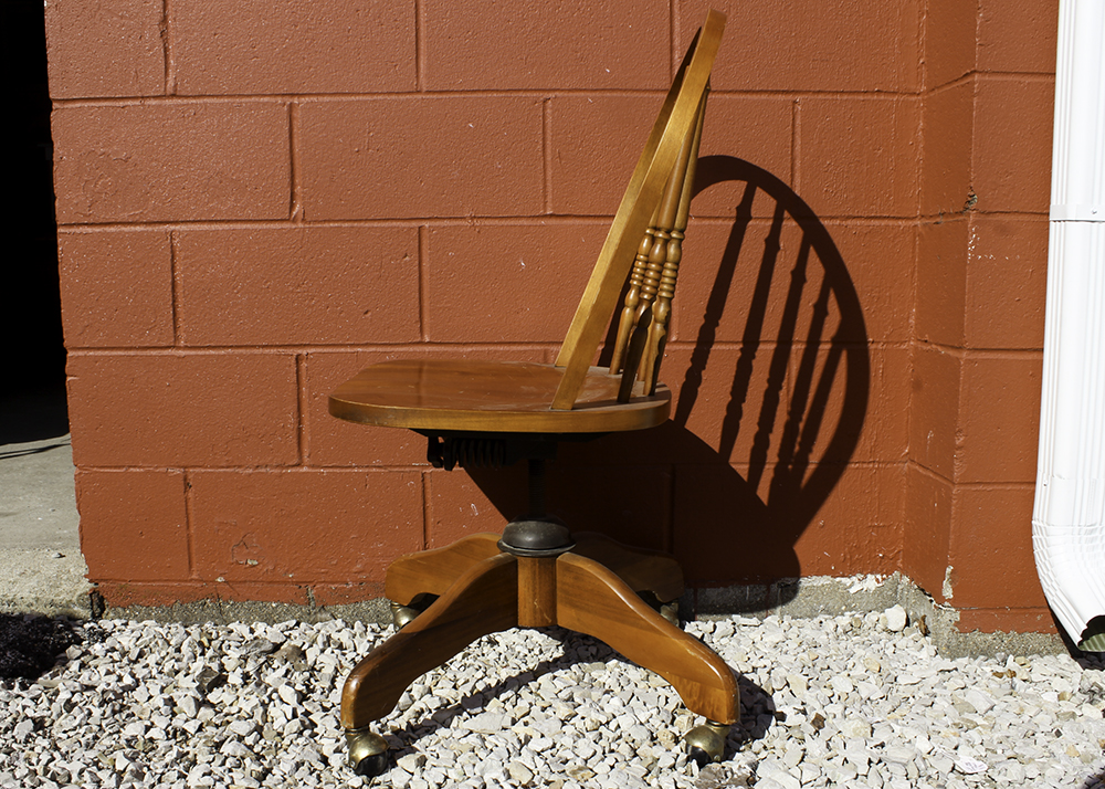 Riverside Furniture Co. Windsor Back Office Chair on Casters