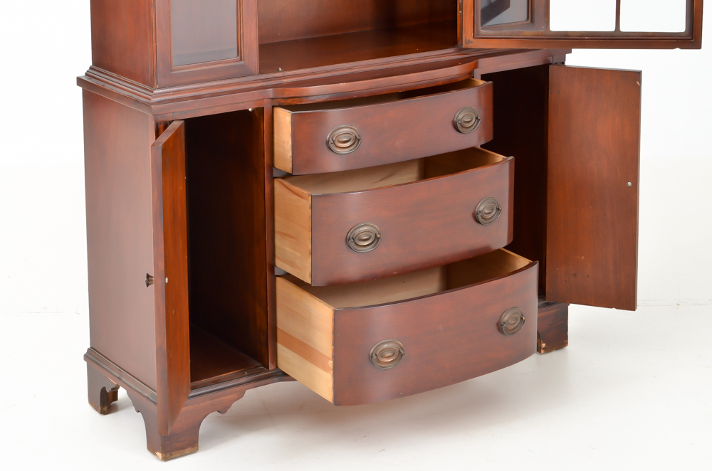 Hepplewhite Style China Hutch