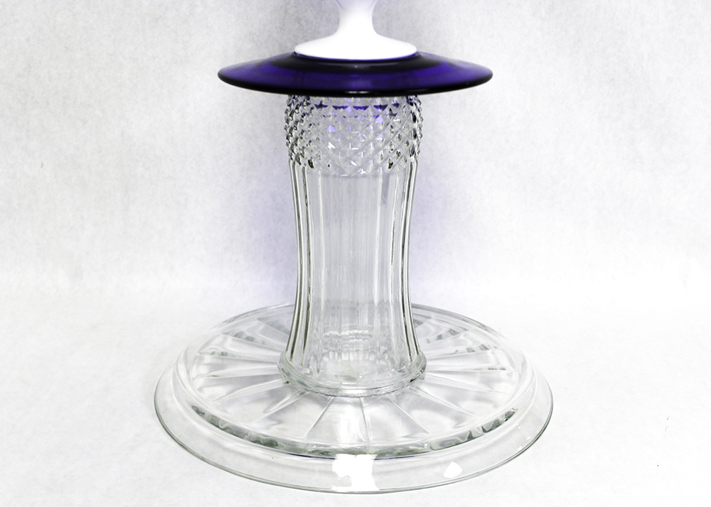 Artisan-Made Colorful Glass Bird Bath with Solar Light