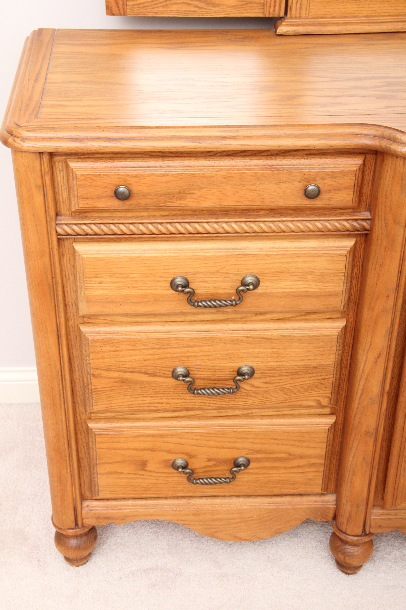 Arbek Oak Dresser with Mirror