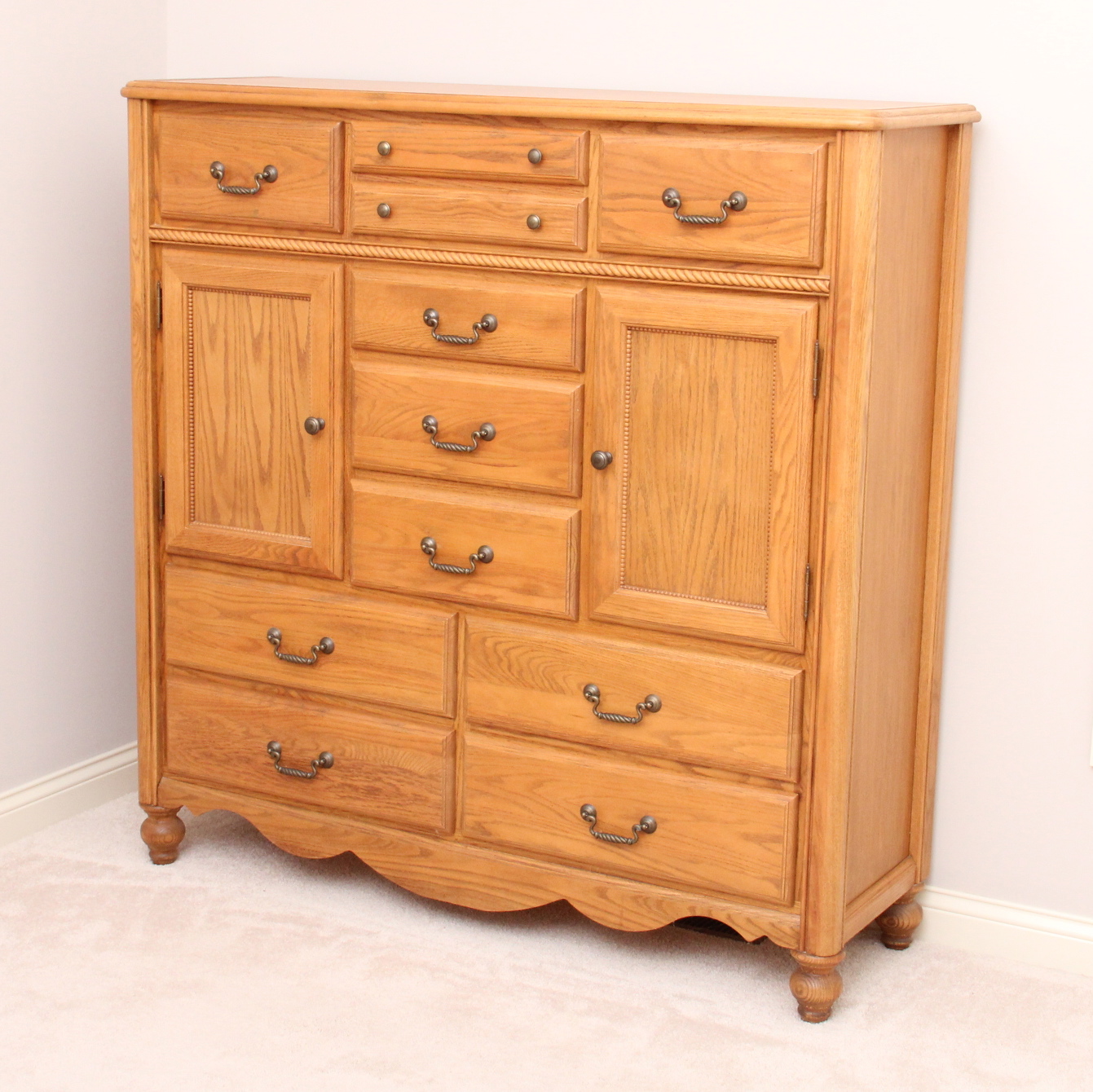 Arbek Oak Chest of Drawers
