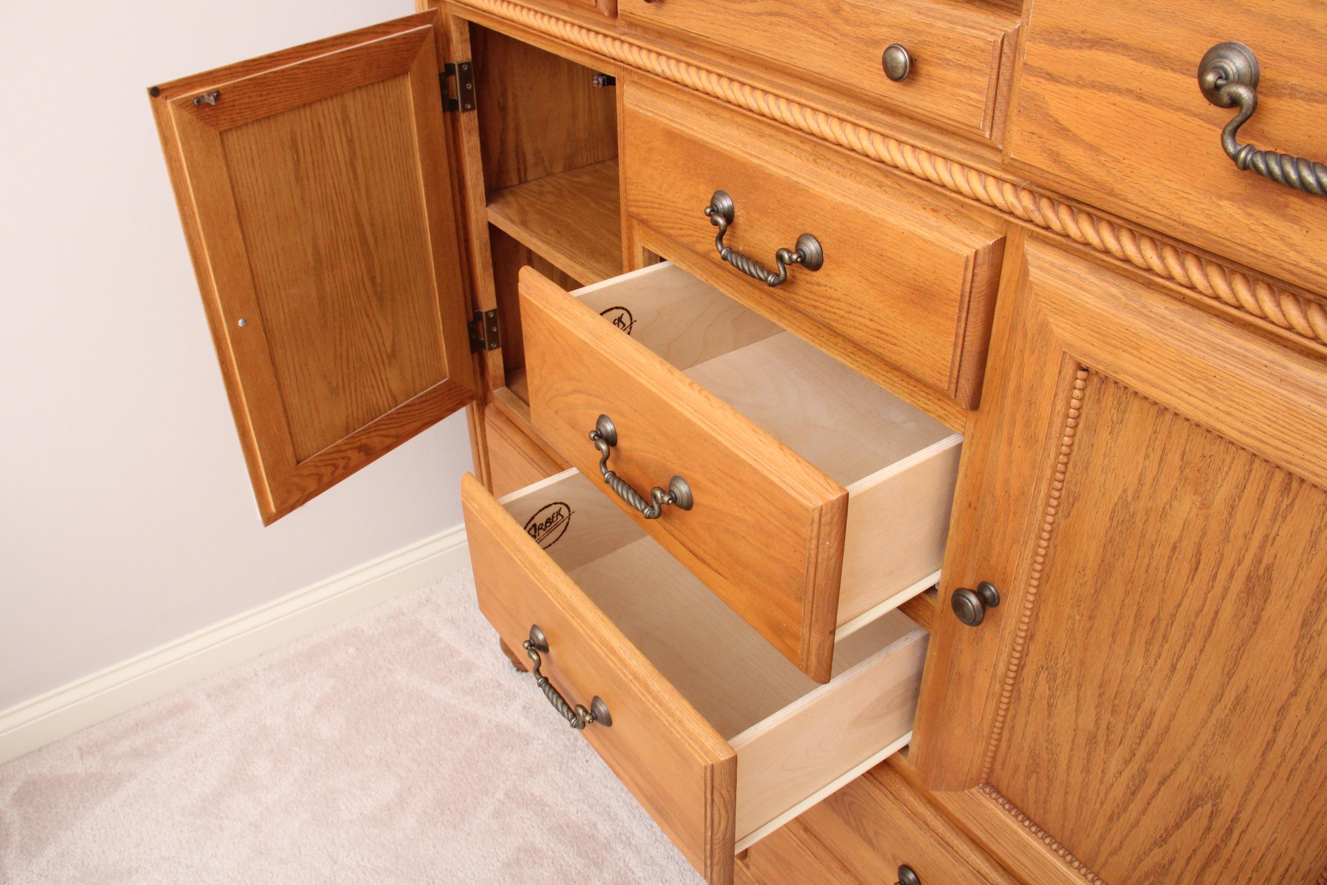 Arbek Oak Chest of Drawers