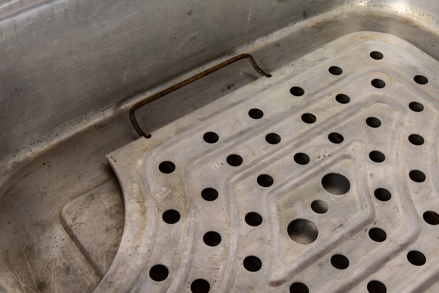 Aluminum Roaster and Copper Chaffing Dish