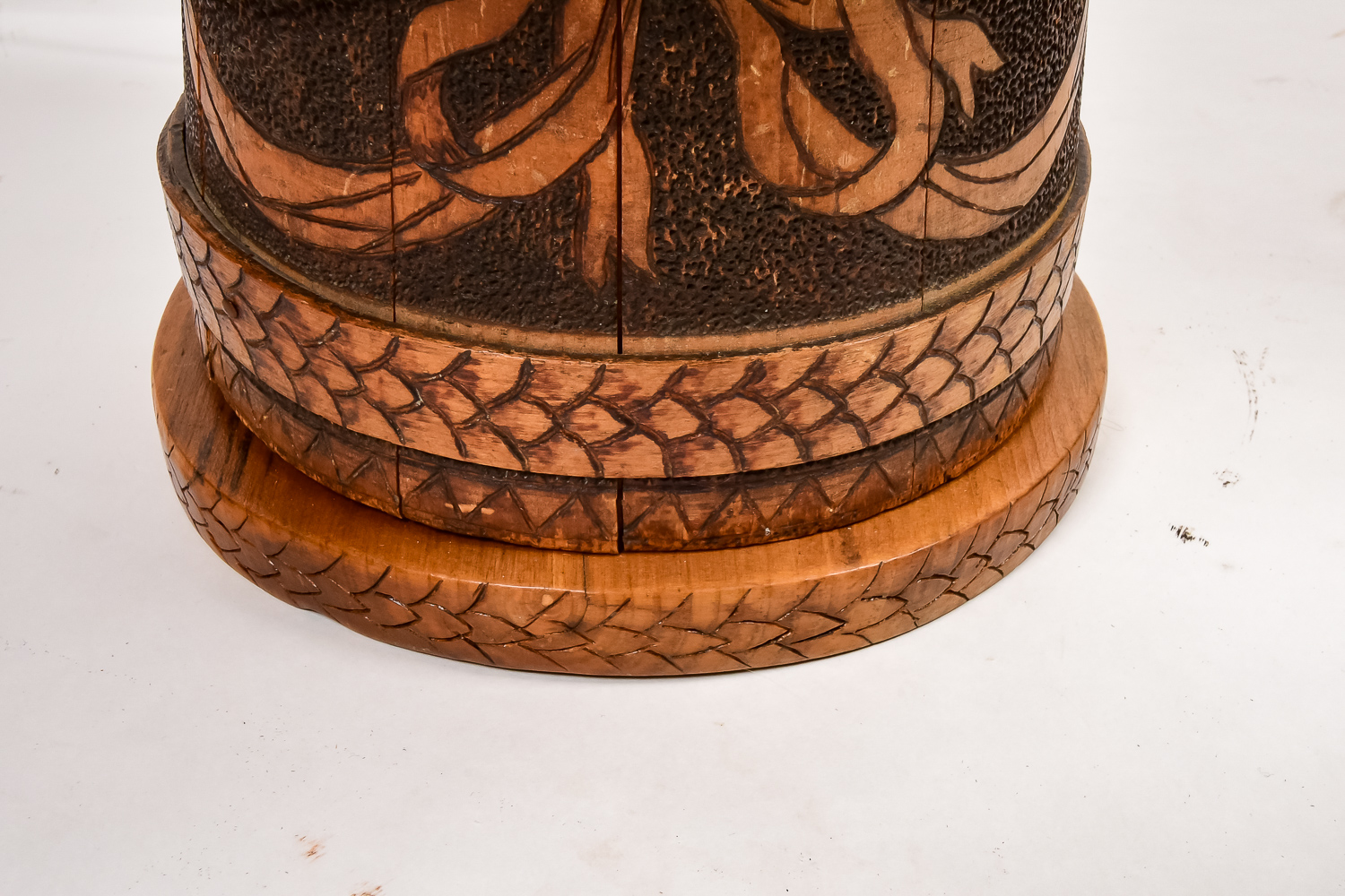 Pyrography Bucket Lamp