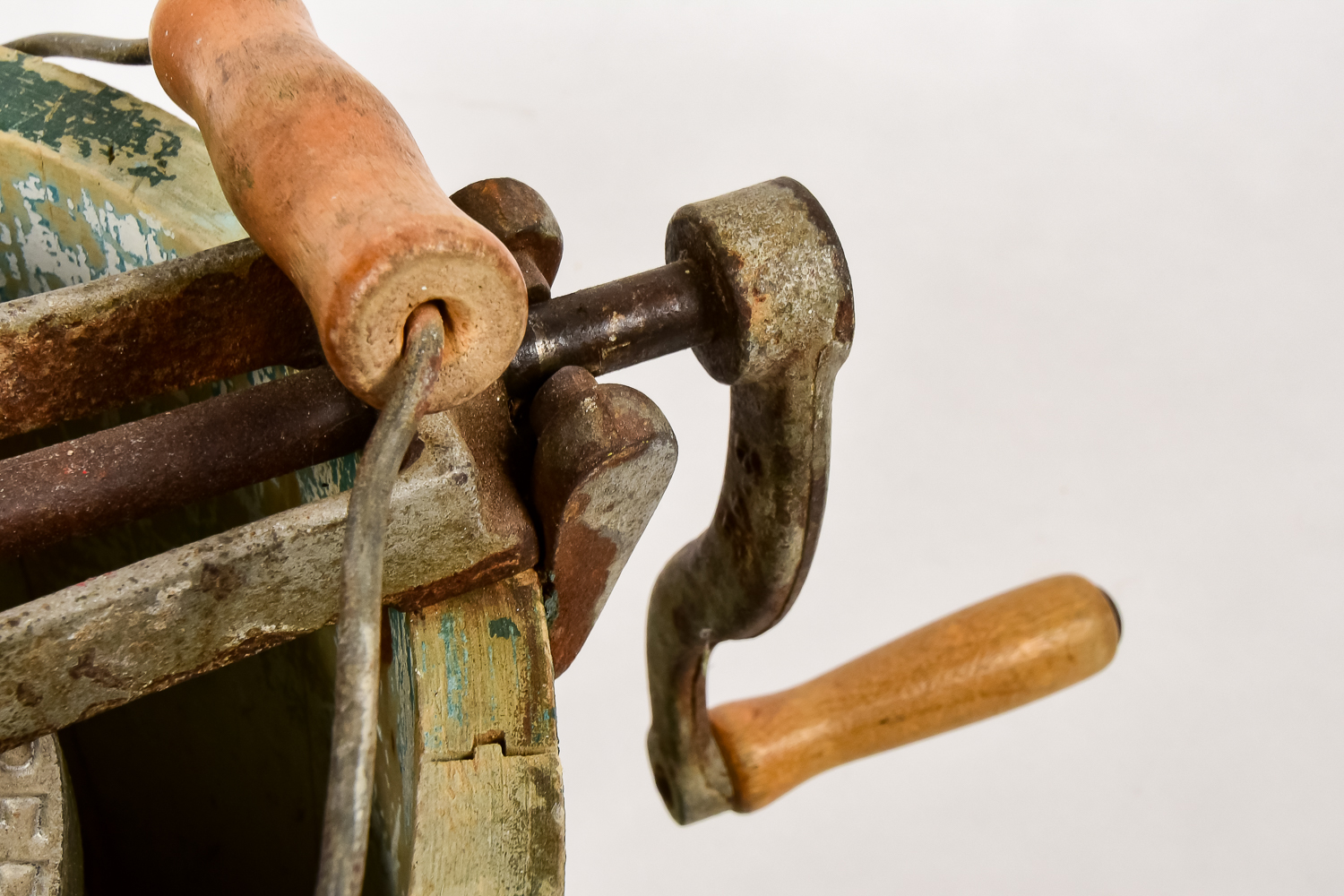 Vintage White Mountain Ice Cream Freezer