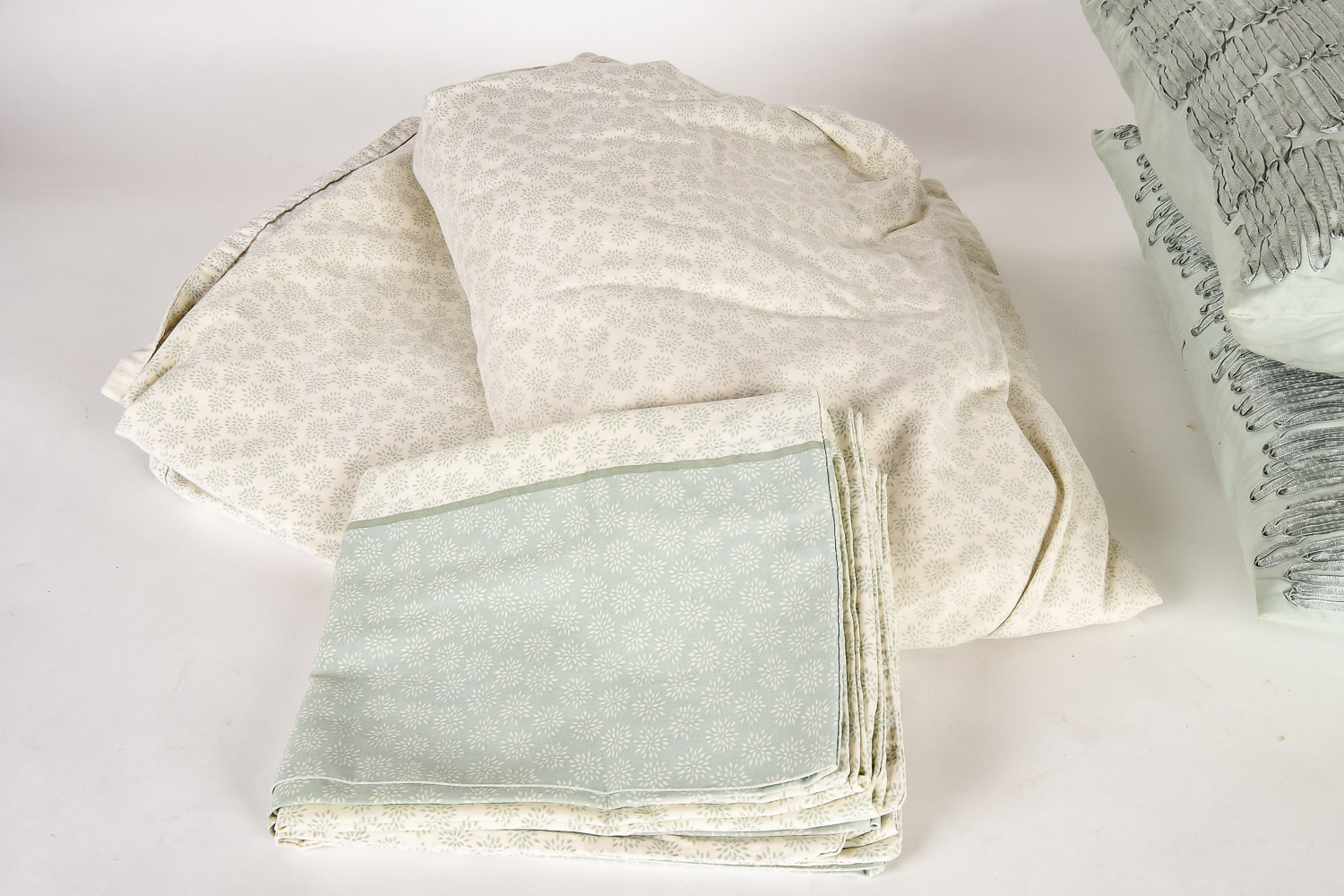 DNKY Queen Size Aqua Bedding