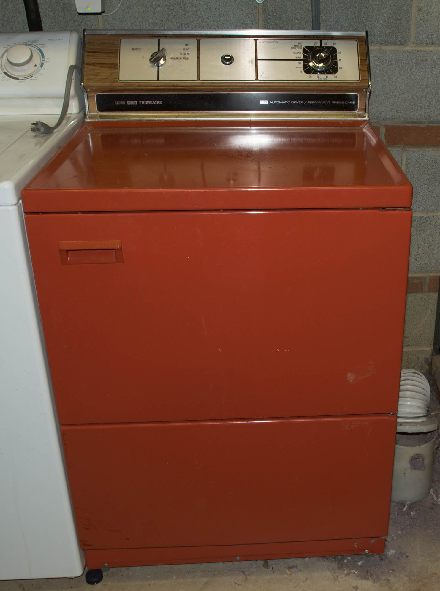 Vintage Orange Electric Crown Frigidaire Clothes Dryer