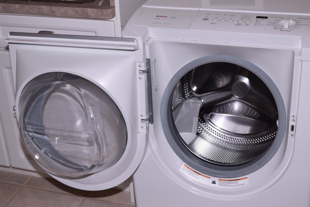 Bosch Nexxt DLX Series Washer and Electric Dryer